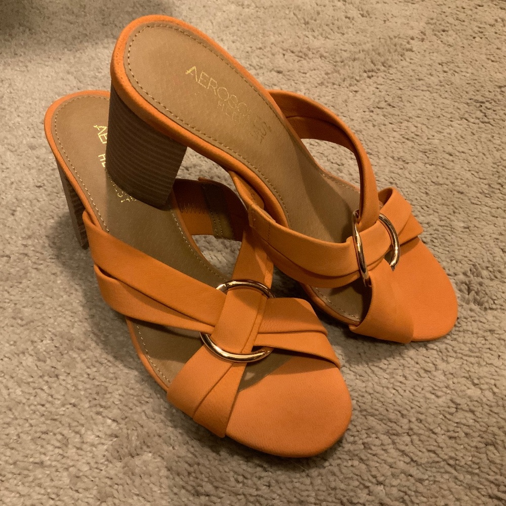 NEW Aerosoles Orange Mules